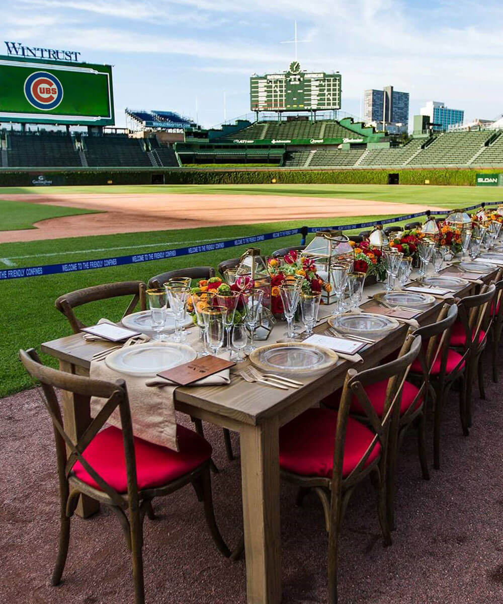 Dining along the baselines at Wrigley Field - mobile version